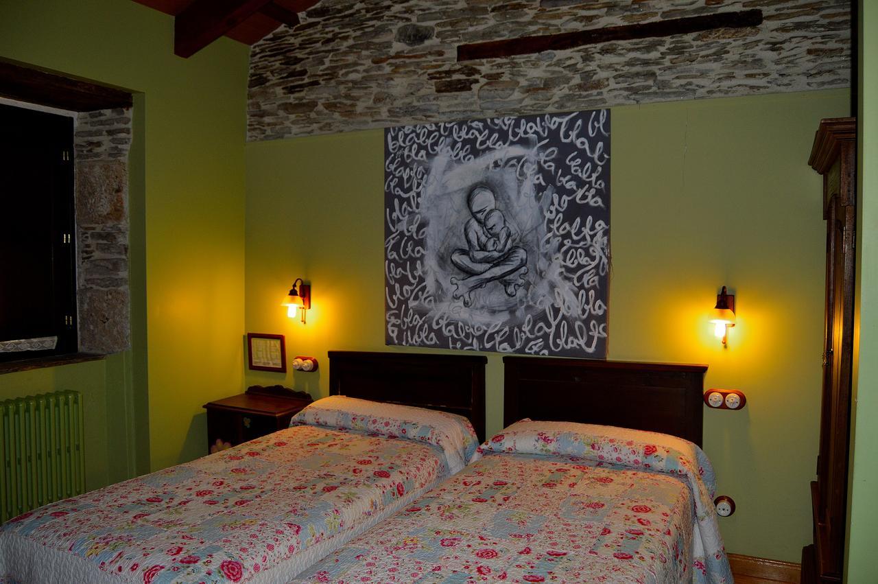 Casa De Baixo Hotel Lugo Exterior photo